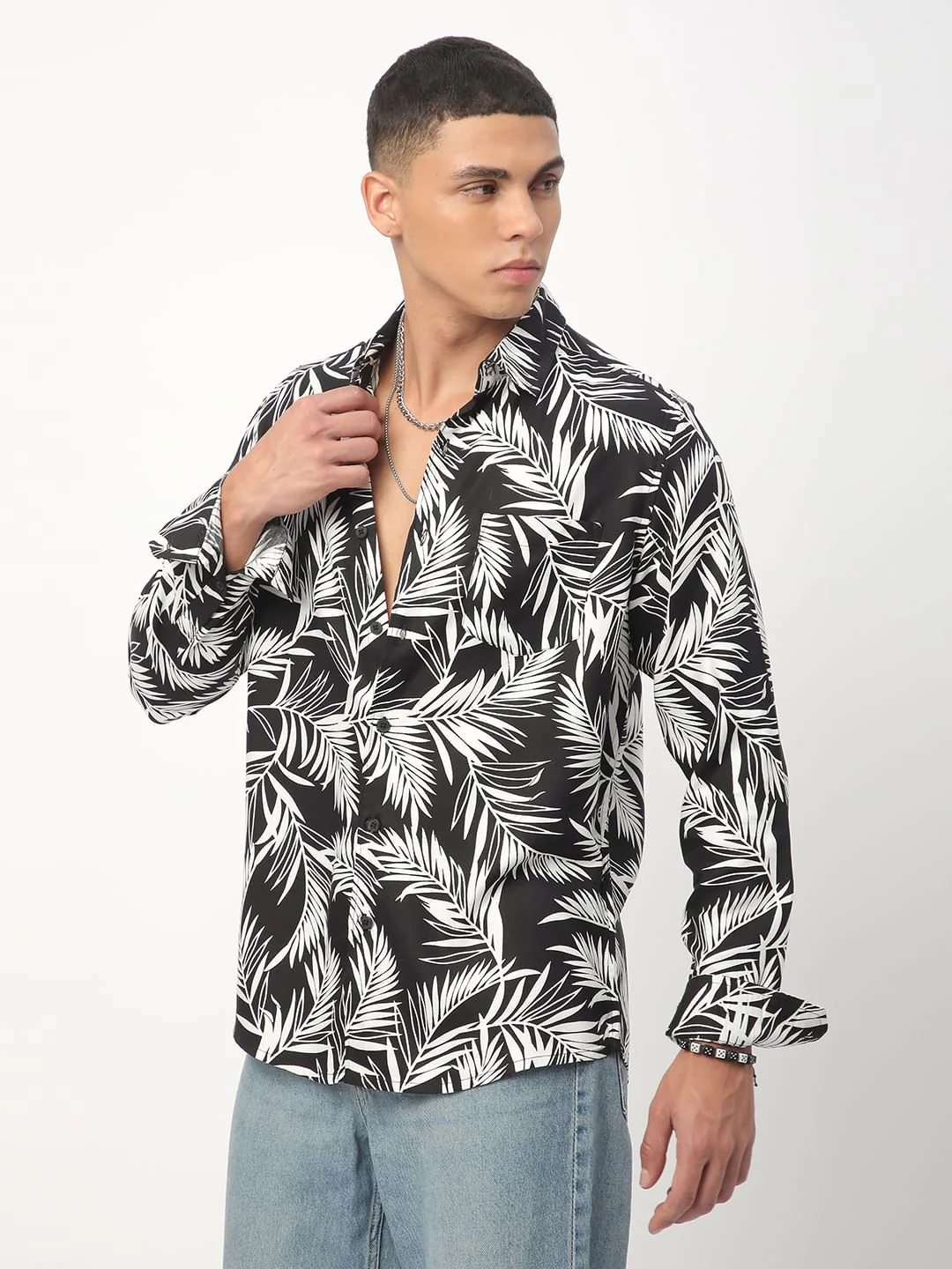 Black & White Hawaiian Printed Shirt - Image 6