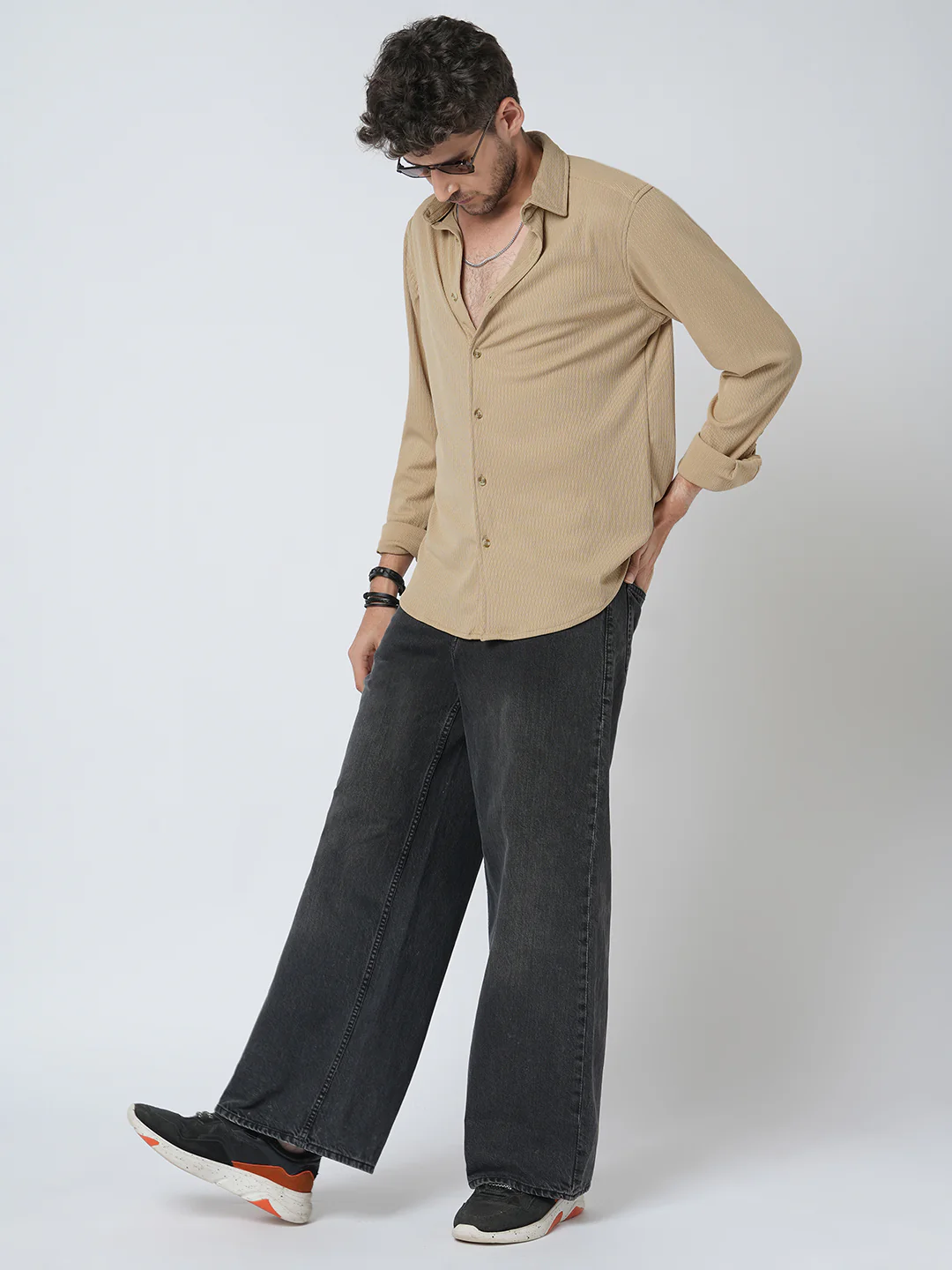 Elegant Beige Textured Knitted Shirt - Image 7