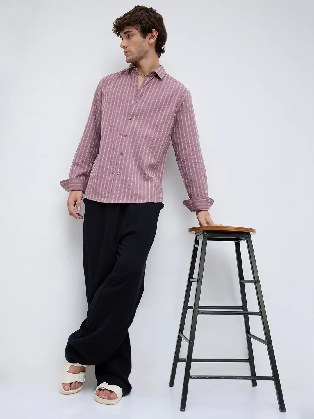 Luxe Raspberry Seersucker Glace Motif Contrast Embroidered Shirt - Image 7