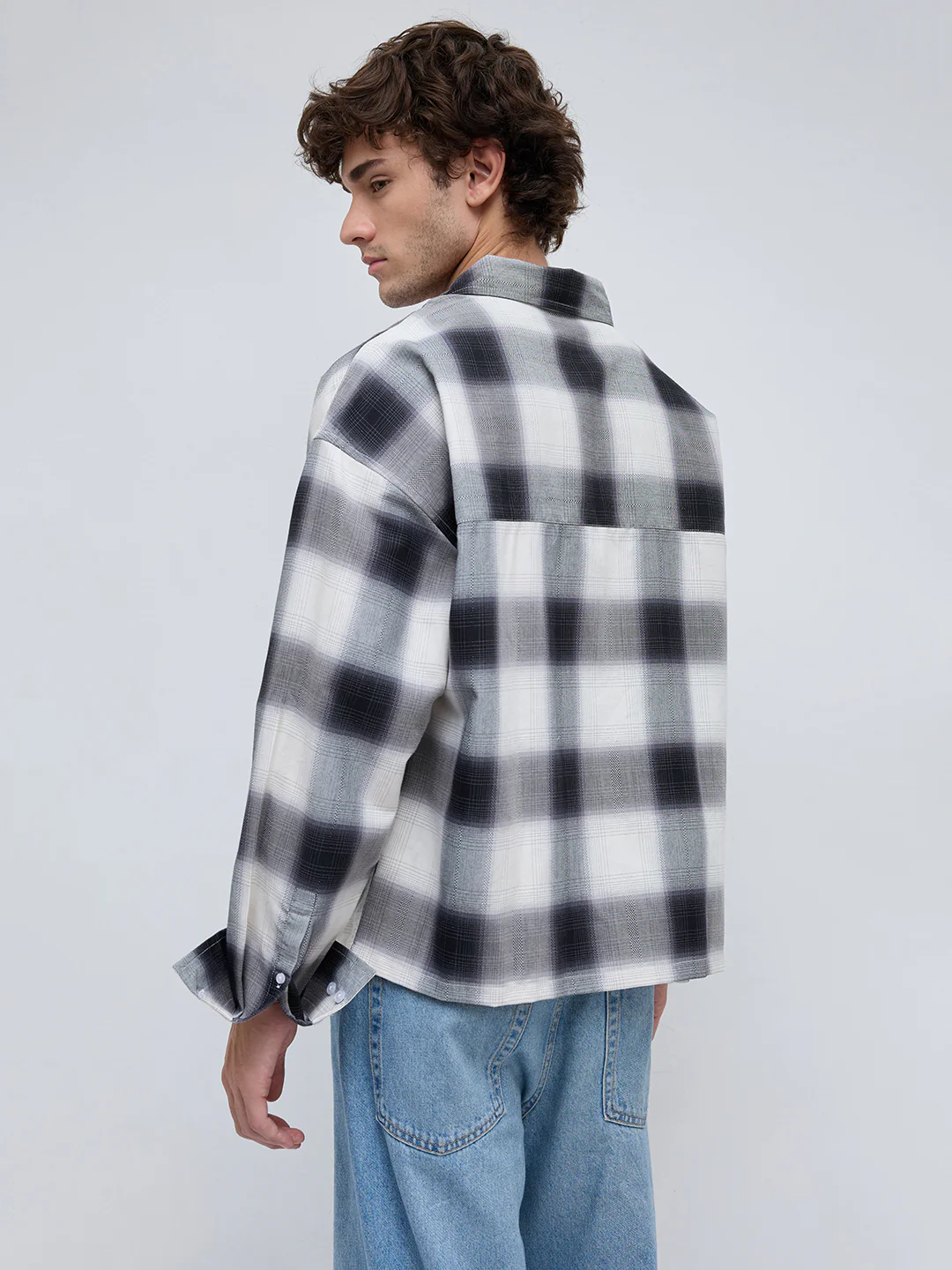 Monochrome Bold Grid Boxy Fit Crop Utility Shirt - Image 7