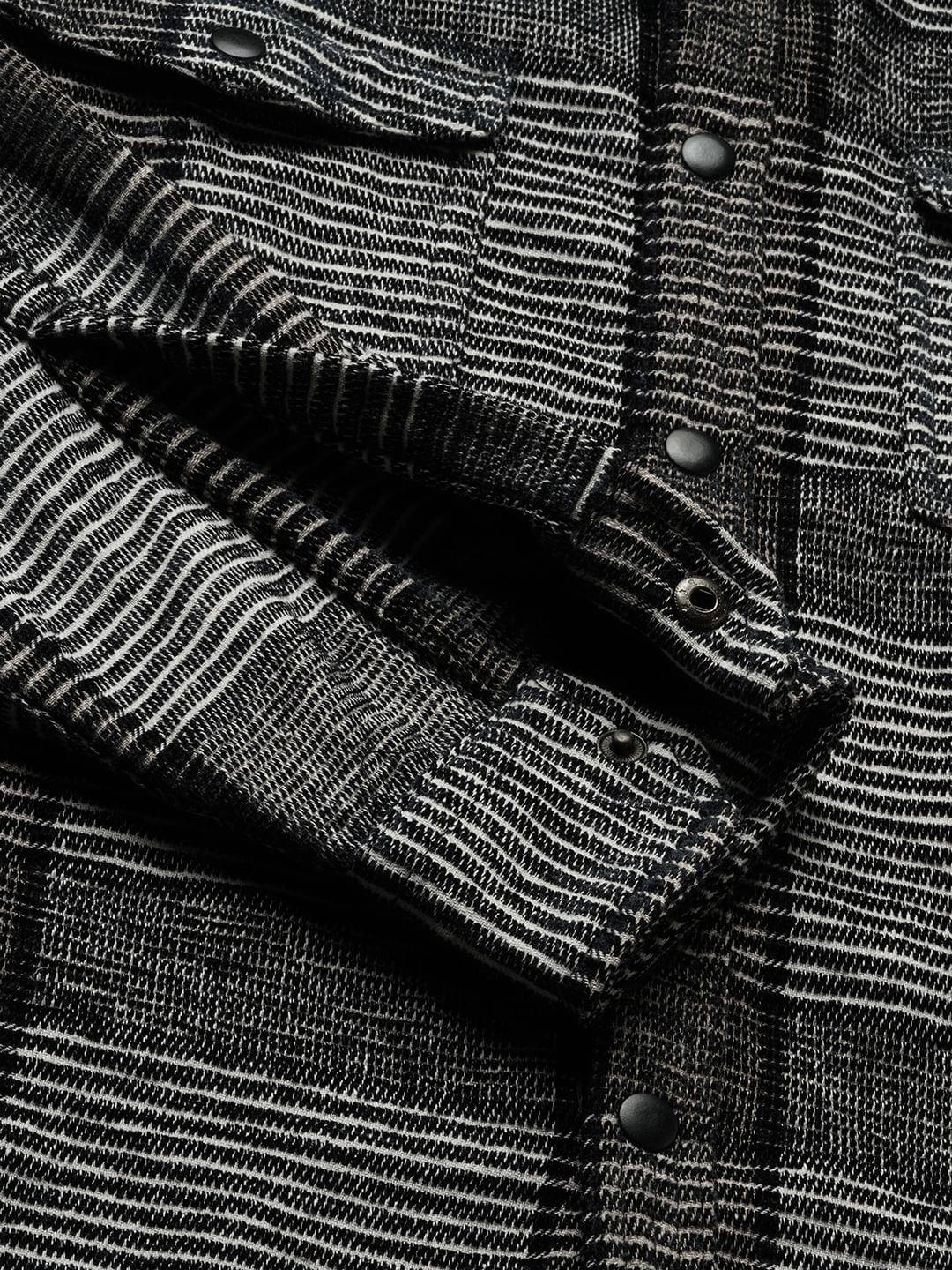 Monochrome Horizontal Stripes Double Flap Pocket Shirt - Image 8