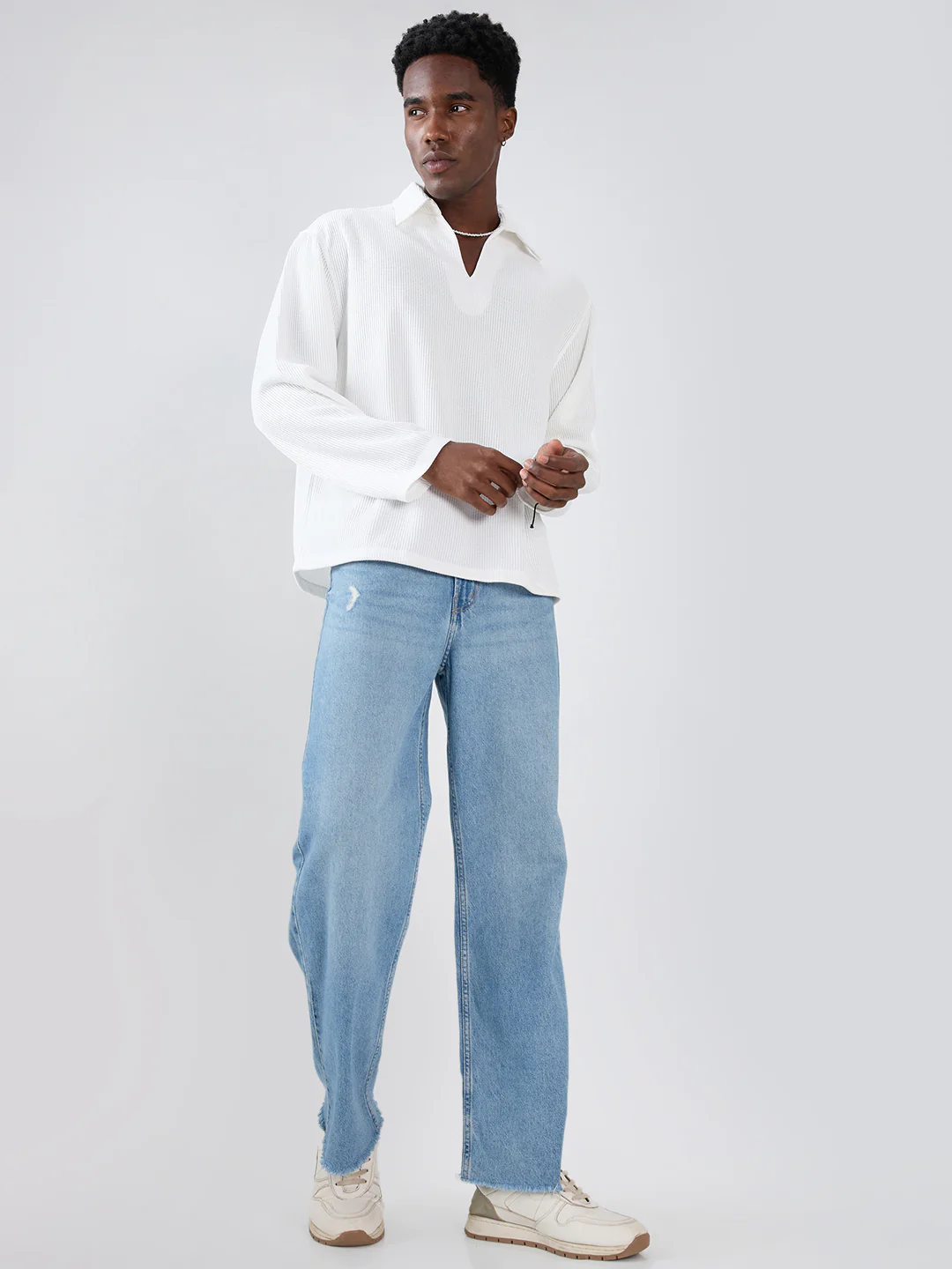 Snow White Refined Textured Knitted Oversized Polo Shirt - Image 9